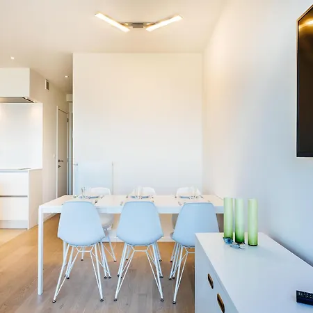 아파트 On Zeedijk With Stunning Sea View, Cleaning Included 코크시데