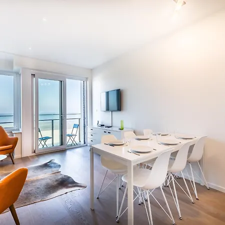 On Zeedijk With Stunning Sea View, Cleaning Included *