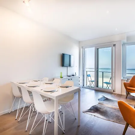 On Zeedijk With Stunning Sea View, Cleaning Included Apartament Koksijde