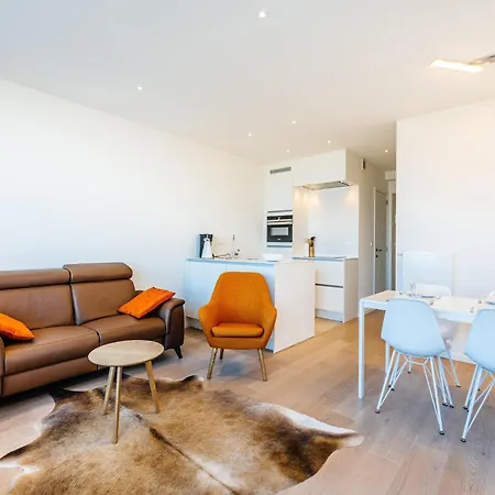 On Zeedijk With Stunning Sea View, Cleaning Included
